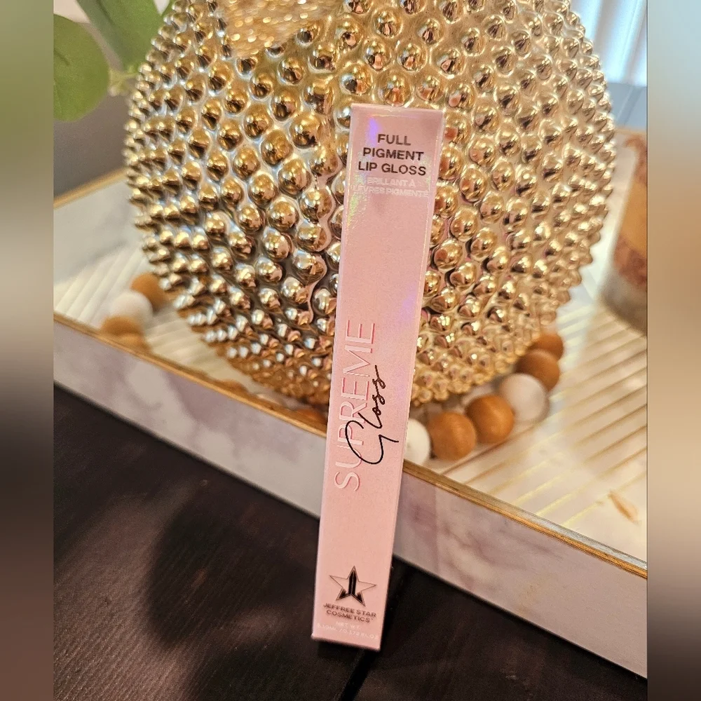 Jeffree Star Supreme Gloss Watermelon Soda.